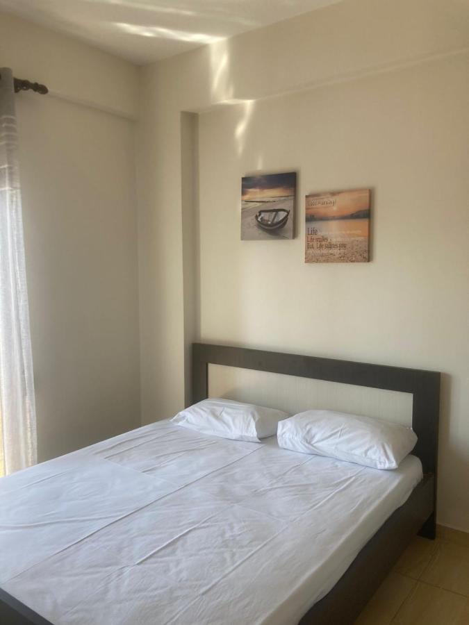 Niko'S Apartments Sarandë Buitenkant foto